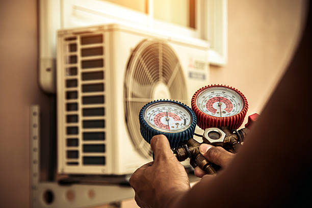 Professional Hvac Installation technician working in Jonesboro, GA